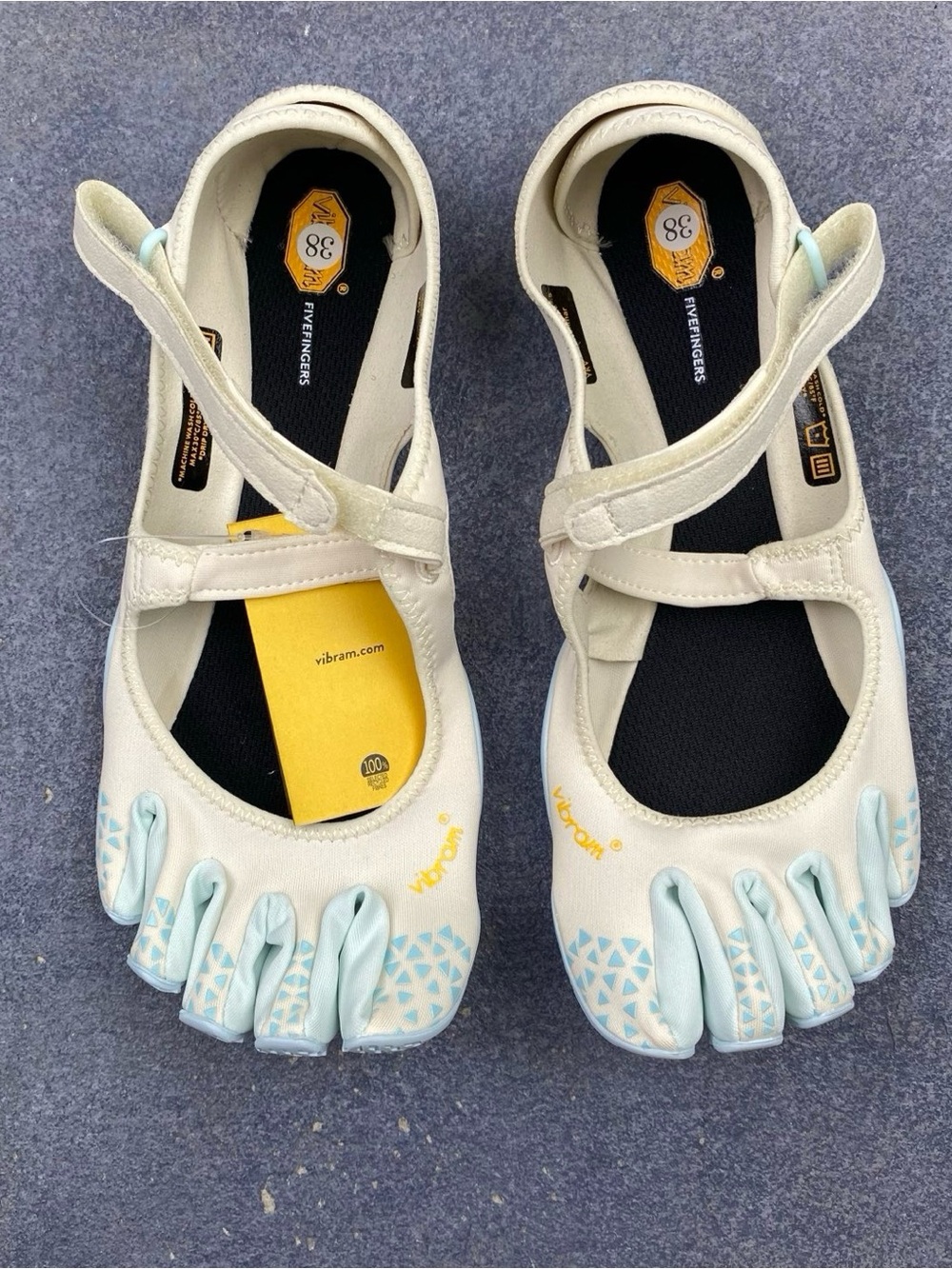 Vibram Women’s FiveFingers Mary Jane Toe Shoes in Cream/Light Blue(no box)-38